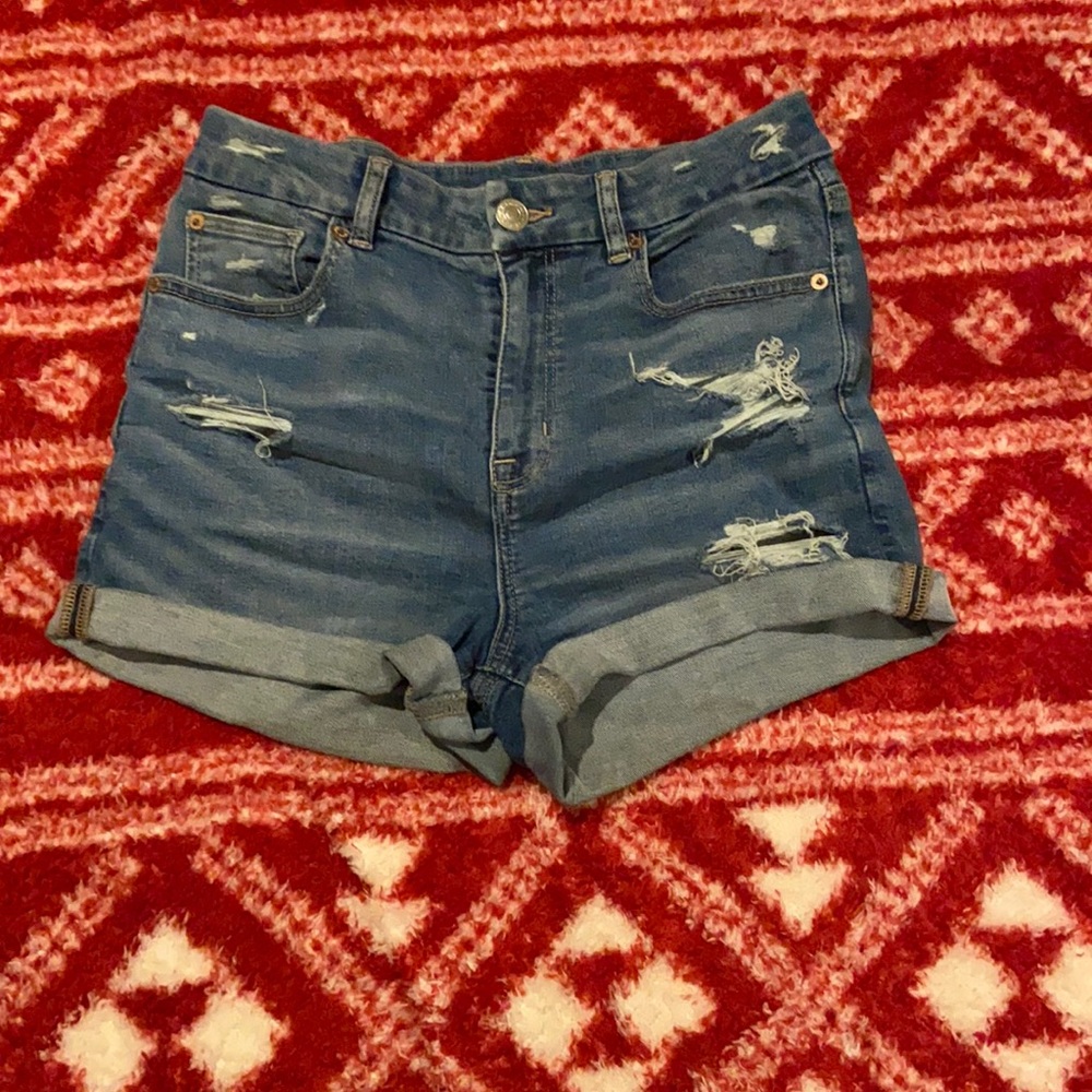 AE stretchy ripped jean shorts
